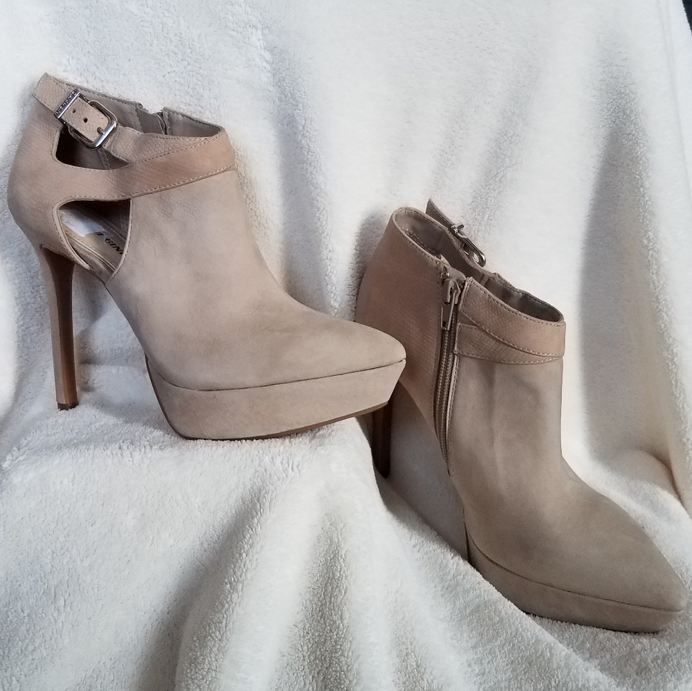 Gianni Bini suede heeled booties